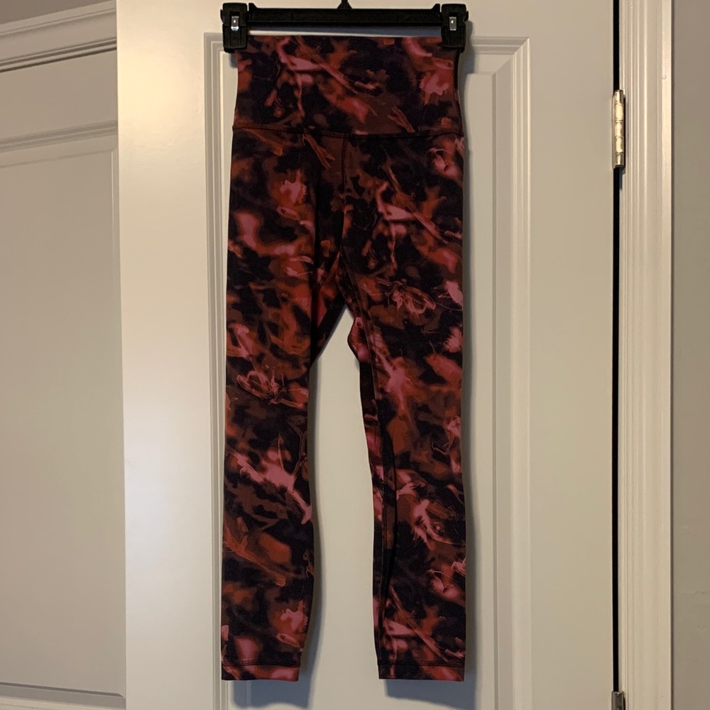 Lululemon Align Leggings, Size 2, 22in
Good Condition